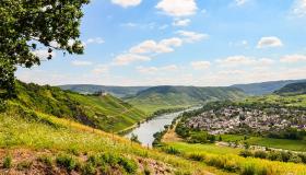 La linea ferroviaria lungo la Valle del Reno