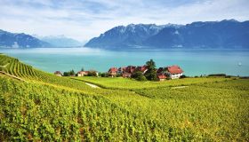 Vivere all’estero: ecco i 20 Paesi dove gli stranieri stanno bene