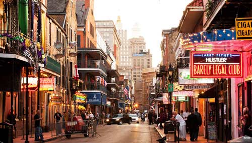 new-orleans-Bourbon-Street