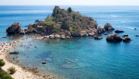Come arrivare e cosa vedere all’Isola Bella di Taormina