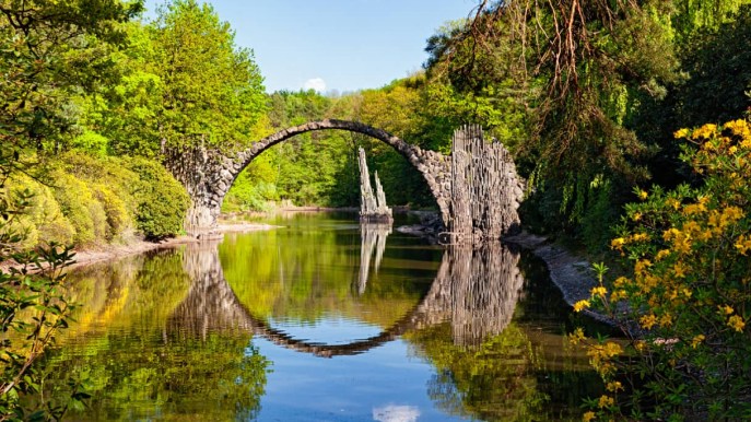 Germania, il ponte del diavolo che fa impazzire i turisti