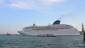 Sapevi che se vai in crociera devi fare check in e il controllo bagaglio?