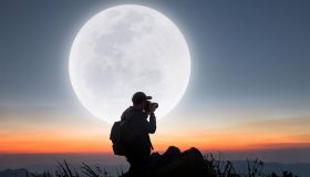 Superluna: come scattare foto perfette. I consigli dell’esperto