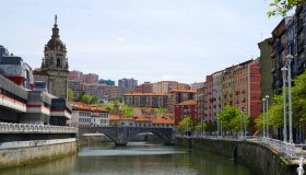 Bilbao in 10 tappe: musei, palazzi e monumenti della città basca