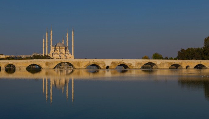 Moschea e ponte antico Adana