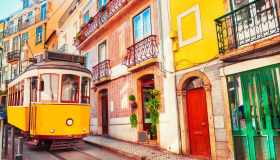 5 città del Portogallo: Lisbona, Alcobaça, Fatima, Porto, Coimbra