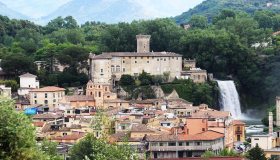 Isola del Liri: l’unica città in Italia con una cascata nel centro storico