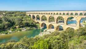 Cosa vedere a Nîmes, la città della Francia che “sfida” Roma