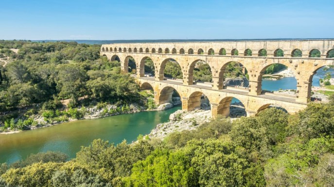 Cosa vedere a Nîmes, la città della Francia che “sfida” Roma