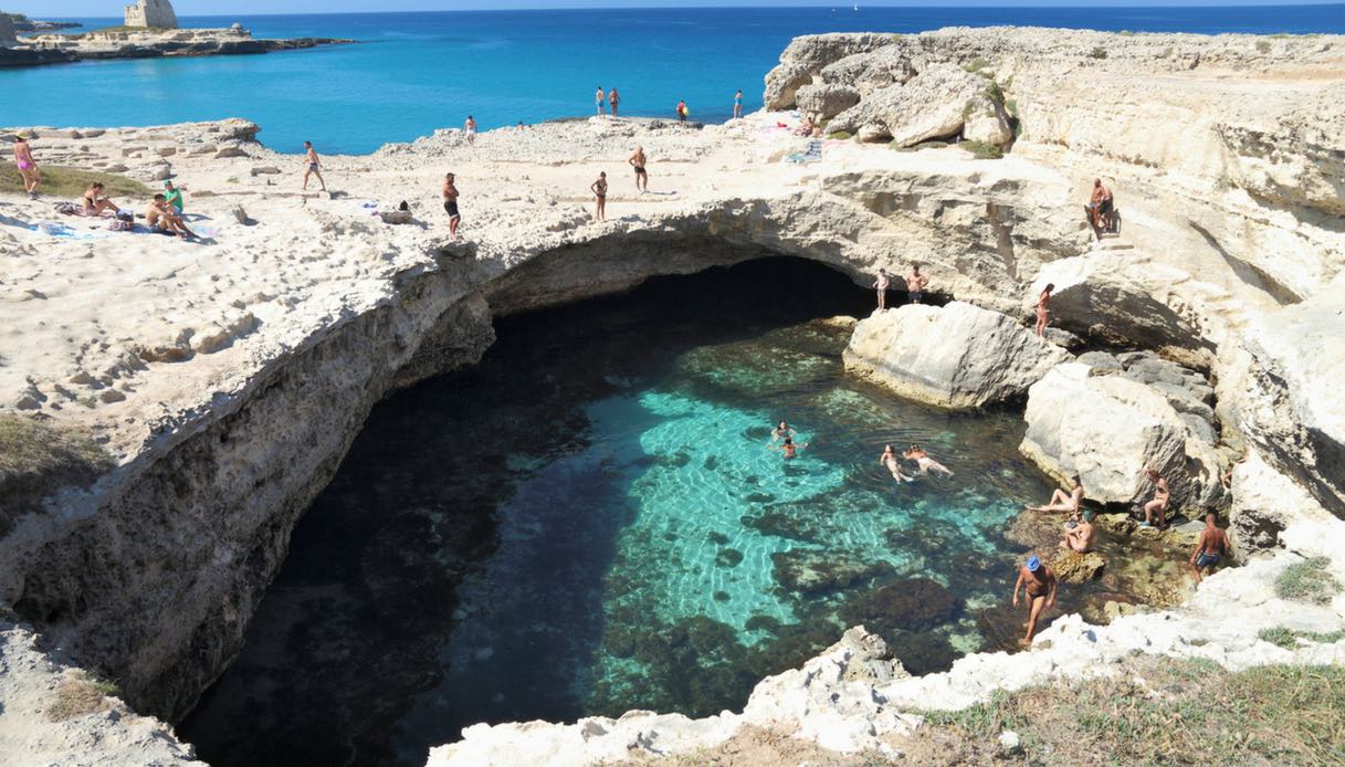 La Grotta della Poesia, un piccolo paradiso sulla costa del Salento