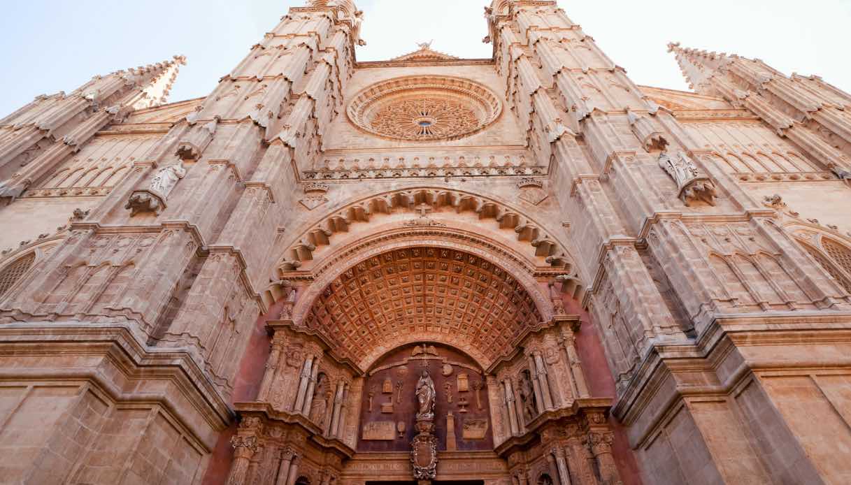 Lo spettacolo di luce della Cattedrale di Maiorca