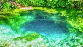 Blue Eye, una sorgente naturale nel cuore dell’Albania