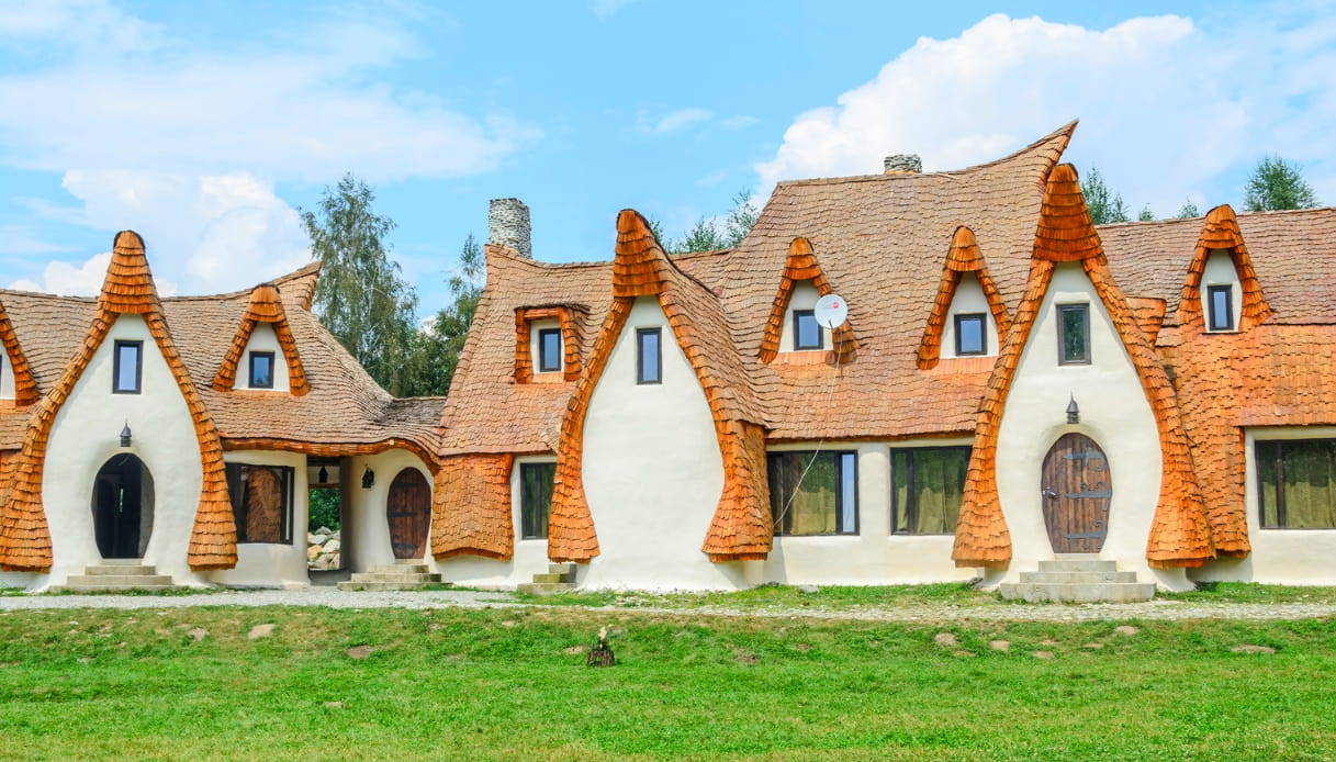 Castelul de Lut transilvania Castelul de Lut
