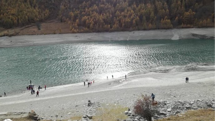 Dal lago di Pontechianale riemerge il borgo fantasma