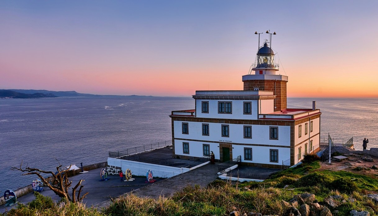 Faro di Cabo Fisterra, l'ultima spettacolare tappa del Cammino di Santiago di Compostela