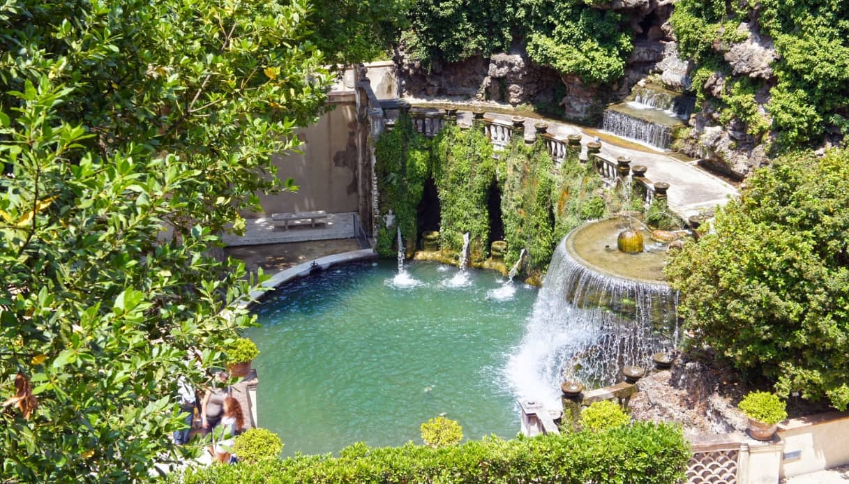 Siti UNESCO raggiungibili coi treni regionali: la Villa d'Este di Tivoli, Lazio