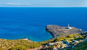 Anticitera ti offre casa e stipendio? Troppo bello per essere vero