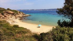 Ammouliani, la minuscola “gocciolina verde” nell’Egeo