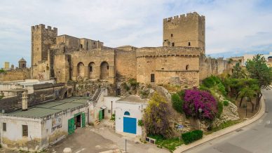 Grottaglie, il borgo delle ceramiche costruito nelle grotte