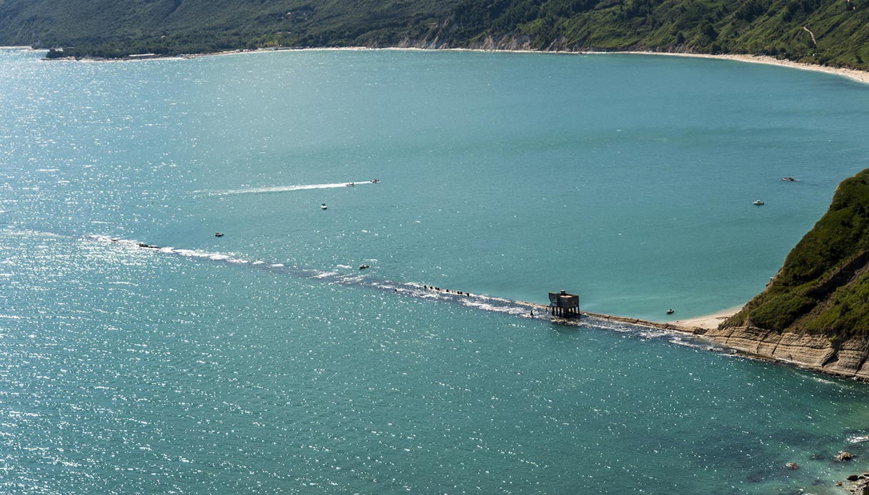Alla scoperta del Trave di Ancona e della sua spiaggia che incanta
