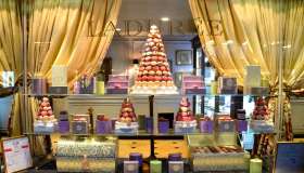 Ladurée, la pasticceria dove sono nati i mitici Macarons
