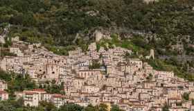 Pesche, il suggestivo “paese-presepe” nel cuore del Molise