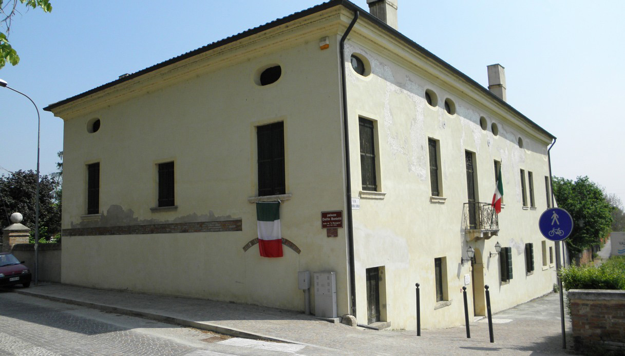 Palazzo Dolfin Boniotti