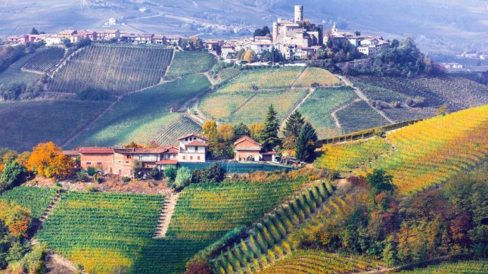 Barolo, il borgo piemontese da cui prende nome il famoso vino