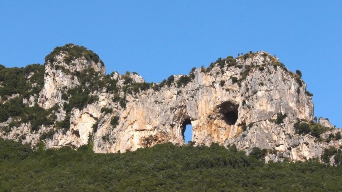 La leggenda di Montepertuso di Positano