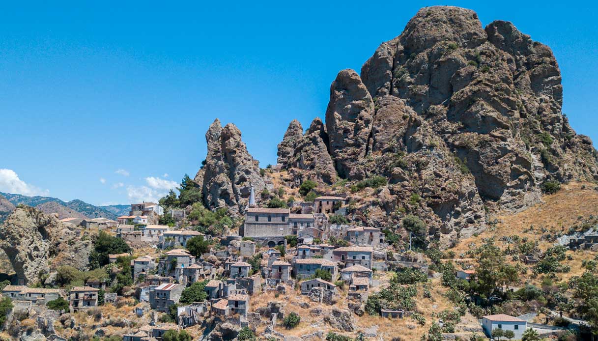 Pentedattilo