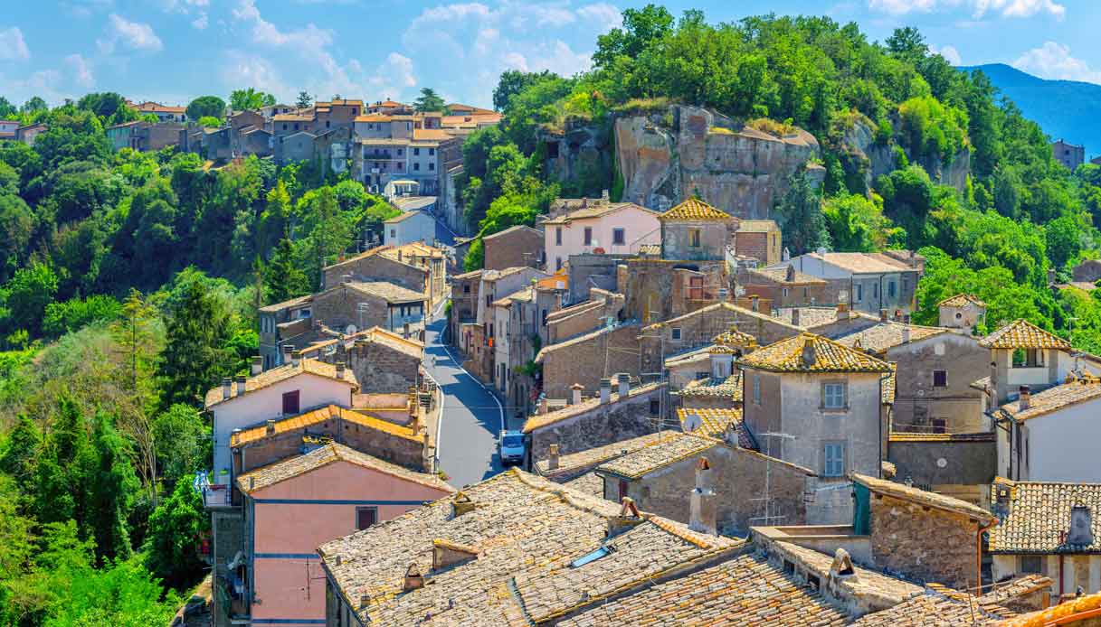 bomarzo-borgo-lazio