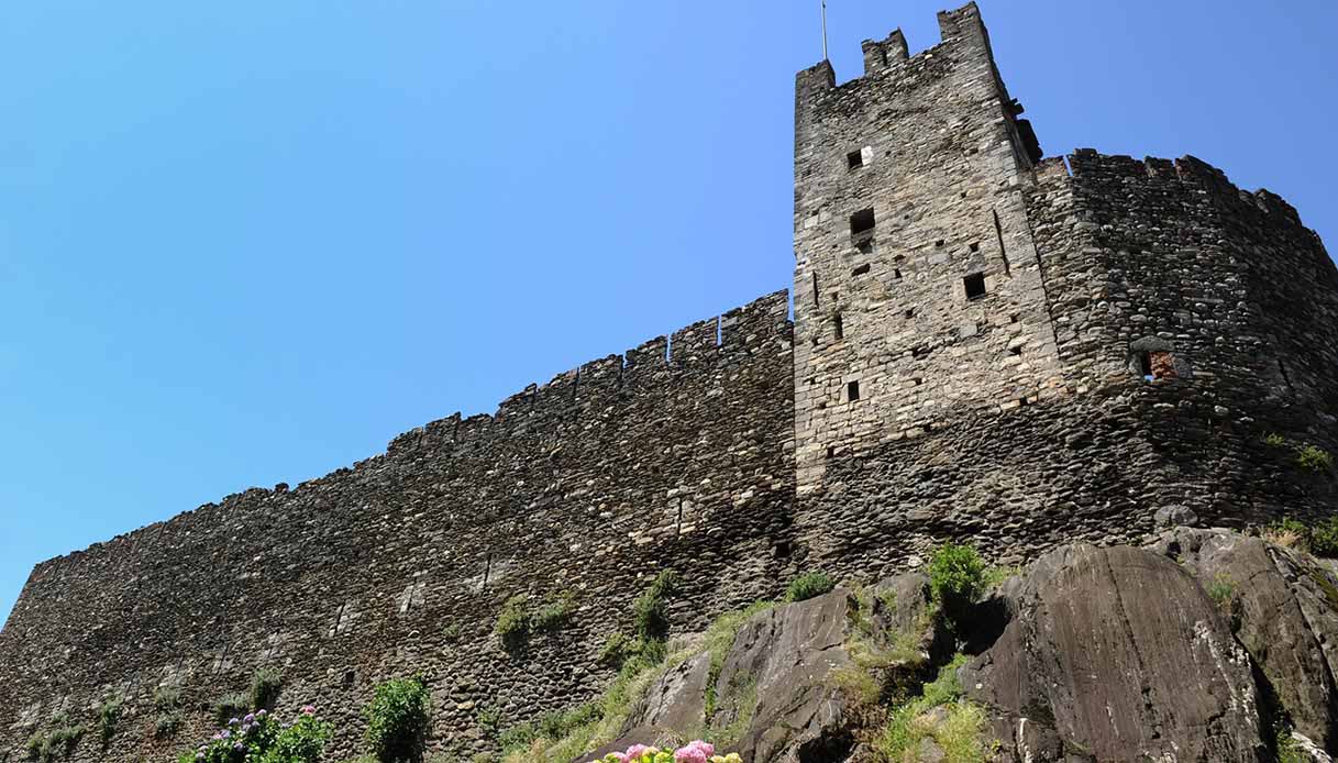 Corenno Plinio, castello medievale