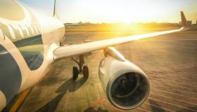 Strani rumori in aereo, perché prima del decollo sono normali