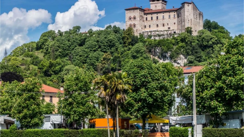 Angera, il romantico borgo lombardo sul Lago Maggiore