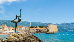 Budva, nel Montenegro, tra mare, relax e divertimento