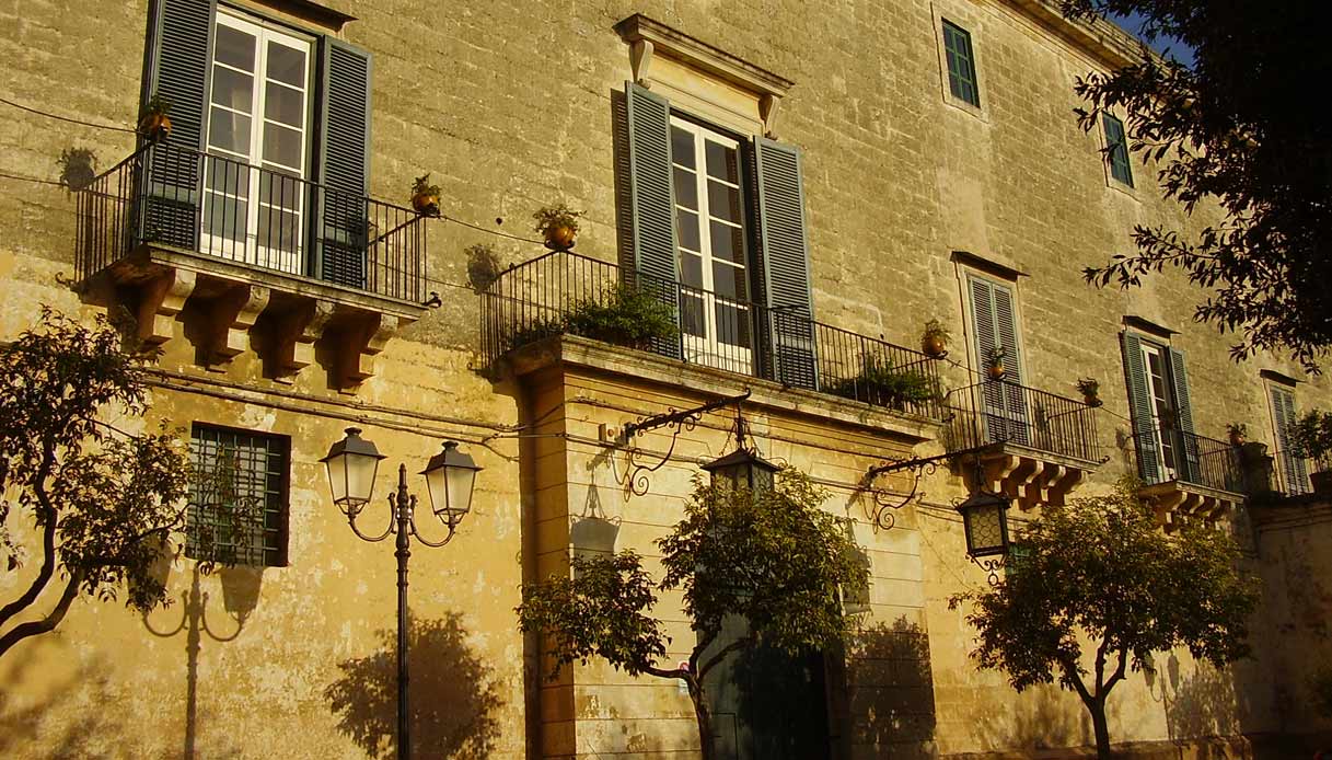 Palazzo_Frisari_Scorrano