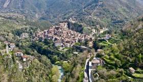 Papasidero, il borgo di pochi abitanti nel cuore del Pollino