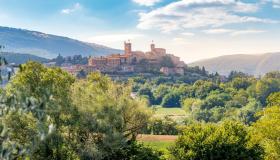 Alla scoperta del borgo di Sarnano, nelle Marche