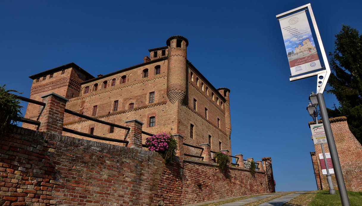 castello-grinzane-cavour