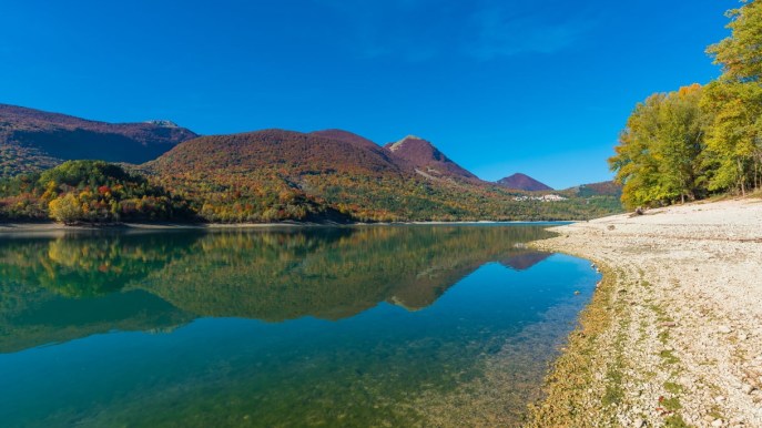 Spiaggia La Gravara, un sogno a occhi aperti nel cuore dell’Abruzzo