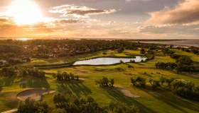 Nel Veneto c’è un’isola che è un piccolo paradiso delle vacanze