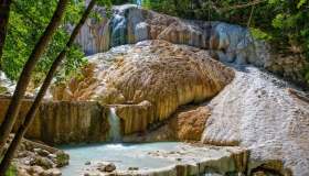 Le terme libere nascoste nel cuore della Toscana a ridosso della “balena bianca”