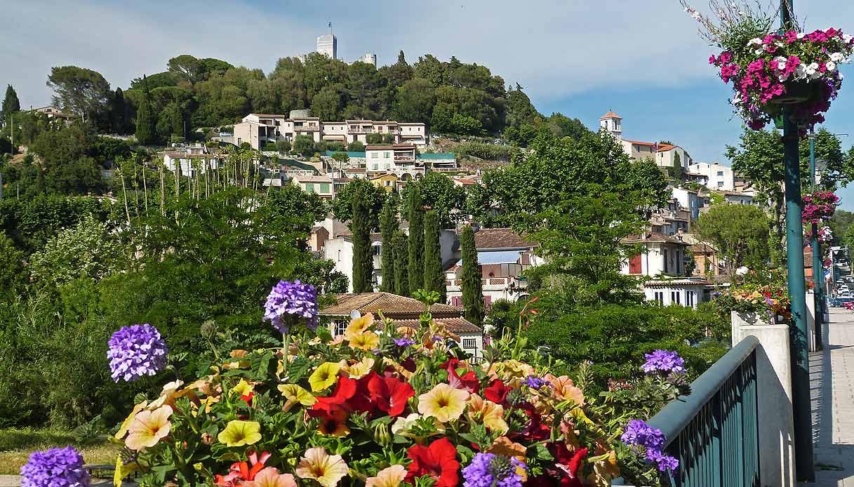 Villeneuve-Loubet, il piccolo borgo della Costa Azzurra che nasconde dei tesori