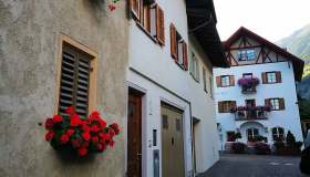 Certosa, il borgo del silenzio, sorto sui resti di un antico monastero