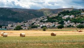 Navelli, il borgo dell’oro rosso d’Abruzzo