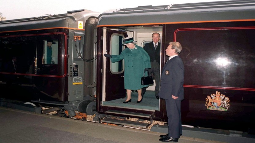 I segreti e la storia del lussuoso treno della Royal Family