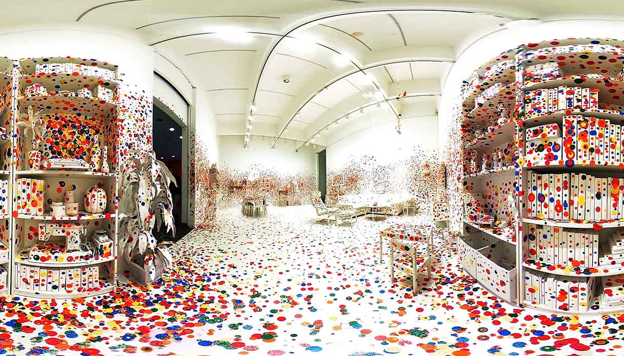 Infinity Room di Yayoi Kusama