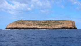 Lampione, l’isola italiana popolata dagli squali