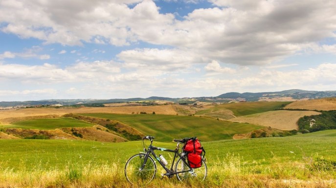 Siena, la prima provincia d’Italia a riconoscere 83 percorsi ciclabili