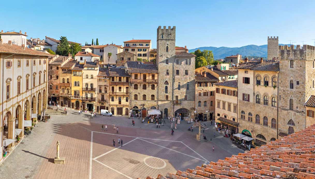 arezzo-piazza-grande